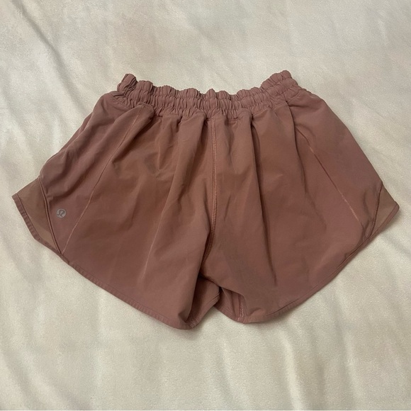 Lululemon Hotty Hot Short II *Long 4" 3602 - Picture 1 of 7